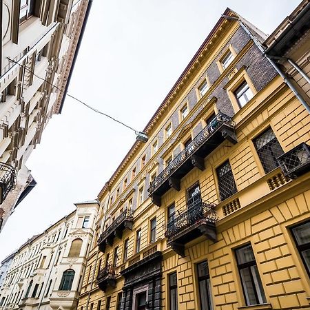 Urbana Hipster Downtown Budapest Luaran gambar